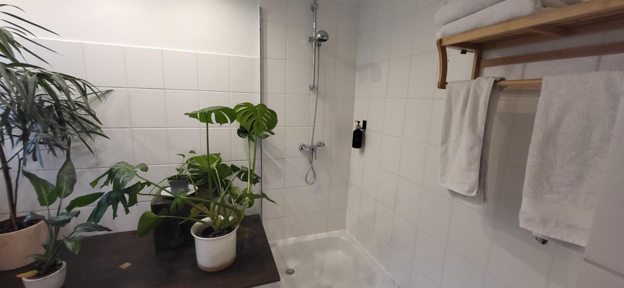Freienwohnung 80Qm, 4 Personen Mit Kamin ピンネベルク エクステリア 写真